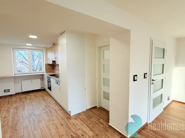 Pronájem bytu 2+1, České Budějovice - České Budějovice 3, Pražská tř., 57 m2