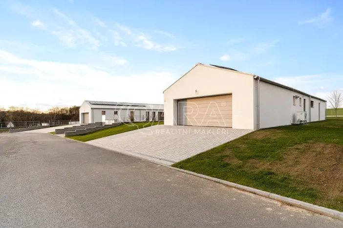 Prodej rodinného domu, Radějovice - Olešky, 218 m2