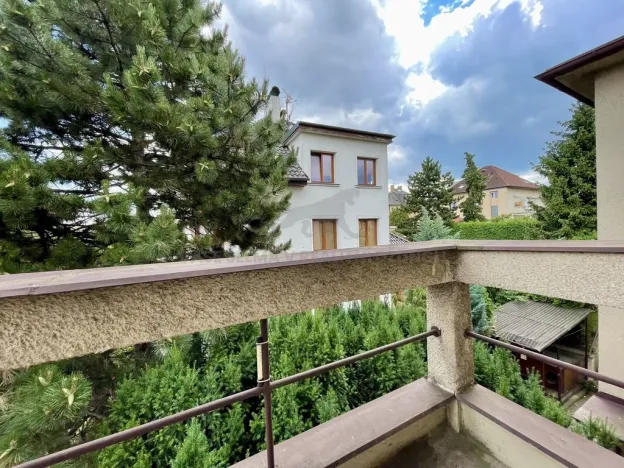 Pronájem atypického bytu, Praha - Strašnice, Pod strání, 9 m2