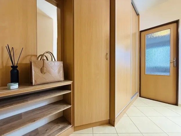 Pronájem bytu 2+kk, Louny, U Stadionu, 44 m2