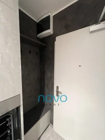 Pronájem bytu 1+kk, Praha - Libeň, Kovářská, 29 m2