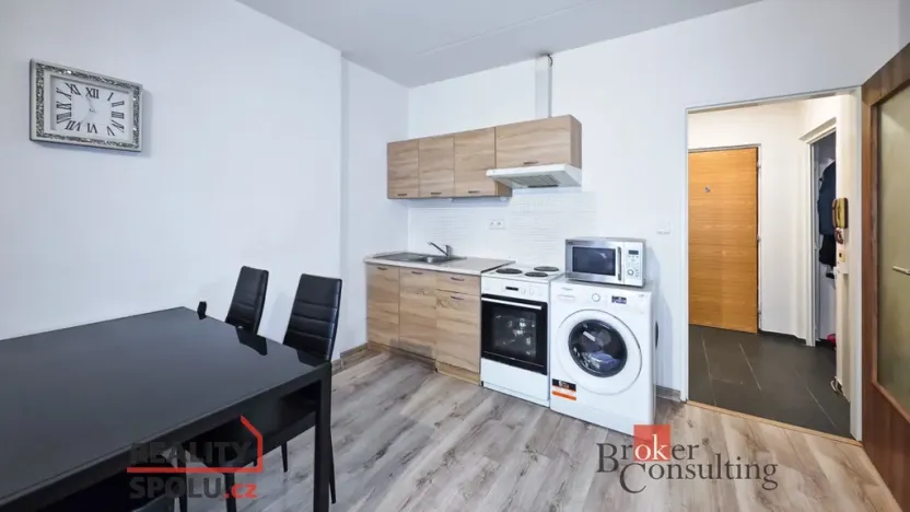 Prodej bytu 1+kk, Pardubice - Studánka, Erno Košťála, 32 m2