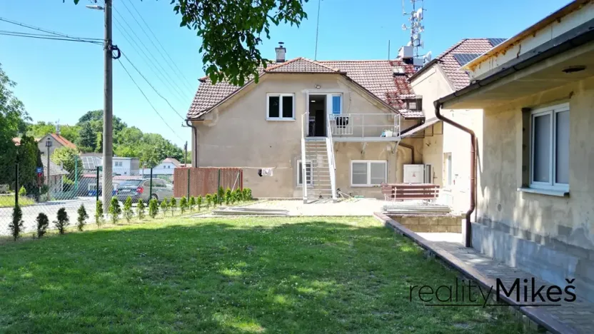 Prodej ubytování, Dobrovice, 500 m2