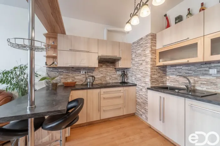 Pronájem bytu 3+kk, Praha, Hornoměcholupská, 65 m2