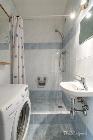 Pronájem bytu 2+kk, Praha - Záběhlice, Jetelová, 40 m2