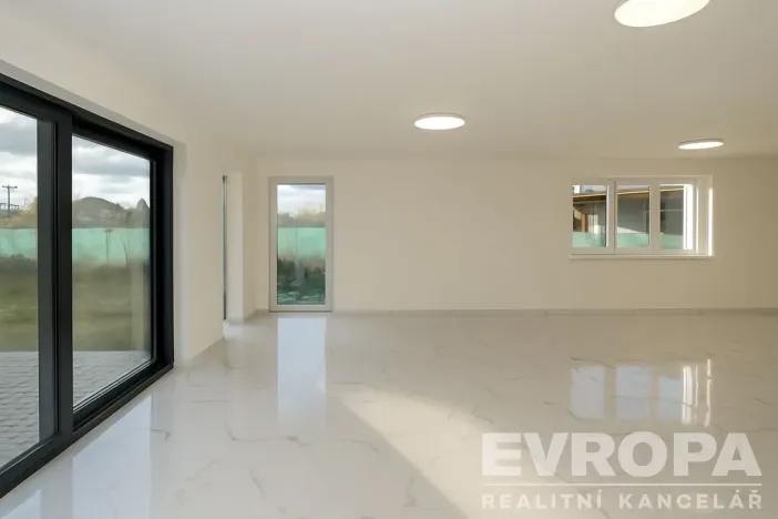 Prodej rodinného domu, Sulice - Hlubočinka, Na Okruhu, 247 m2