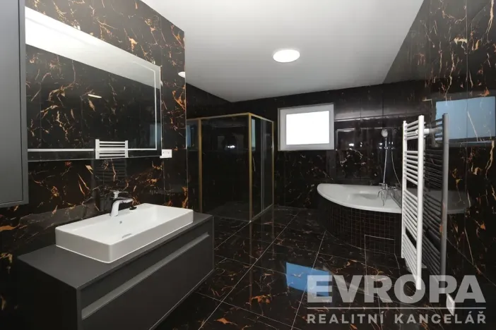 Prodej rodinného domu, Sulice - Hlubočinka, Na Okruhu, 247 m2