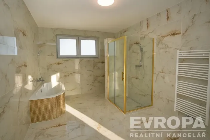 Prodej rodinného domu, Sulice - Hlubočinka, Na Okruhu, 247 m2