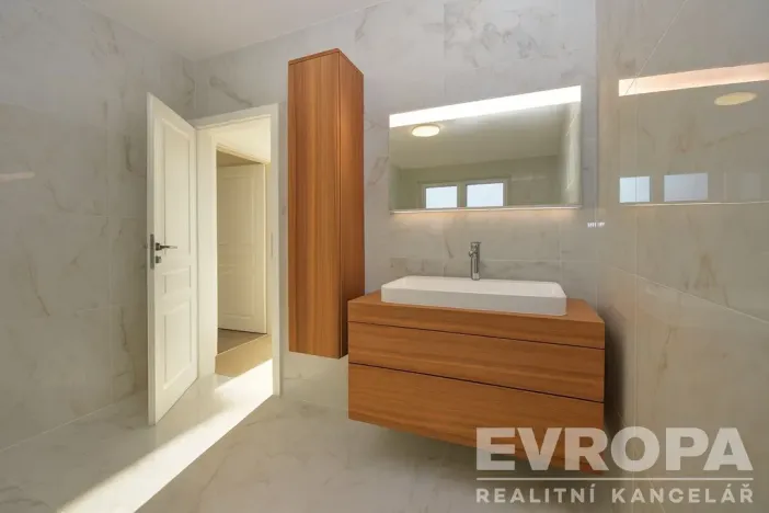 Prodej rodinného domu, Sulice - Hlubočinka, Na Okruhu, 247 m2