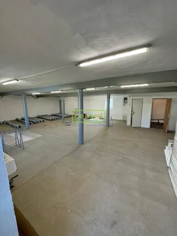 Pronájem obchodního prostoru, Líšnice, 124 m2