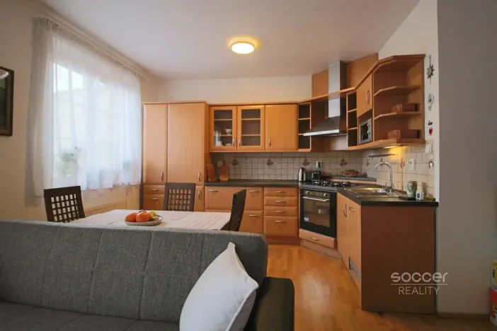 Pronájem bytu 2+kk, Praha - Břevnov, Závěrka, 69 m2