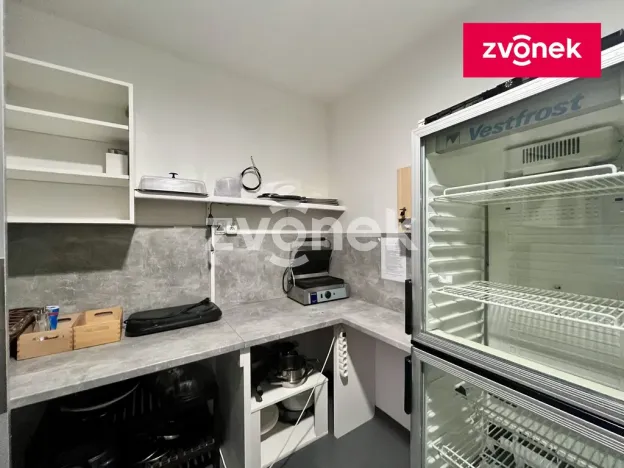 Pronájem restaurace, Zlín - Kudlov, Filmová, 318 m2