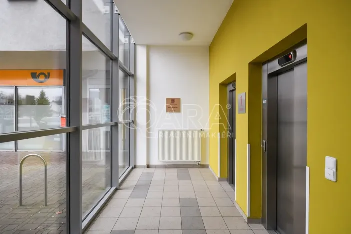 Pronájem bytu 3+kk, Praha - Uhříněves, Nové náměstí, 91 m2