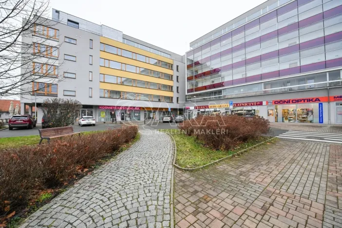 Pronájem bytu 3+kk, Praha - Uhříněves, Nové náměstí, 91 m2