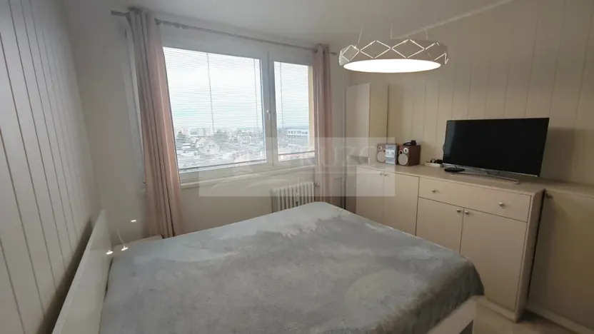 Prodej bytu 3+1, Praha, Livornská, 73 m2