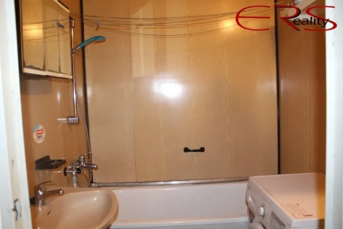 Prodej bytu 3+1, Praha - Hlubočepy, Lamačova, 62 m2