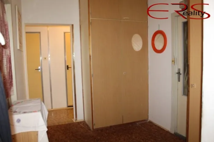 Prodej bytu 3+1, Praha - Hlubočepy, Lamačova, 62 m2