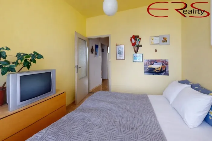 Prodej bytu 3+1, Praha - Hlubočepy, Lamačova, 62 m2