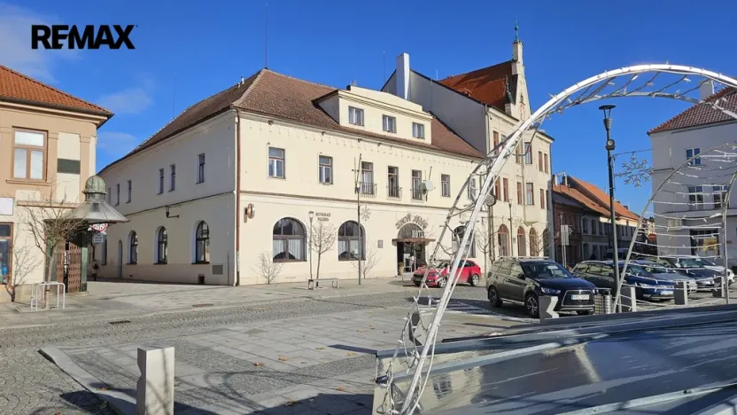 Prodej ubytování, Horažďovice, Mírové náměstí, 815 m2