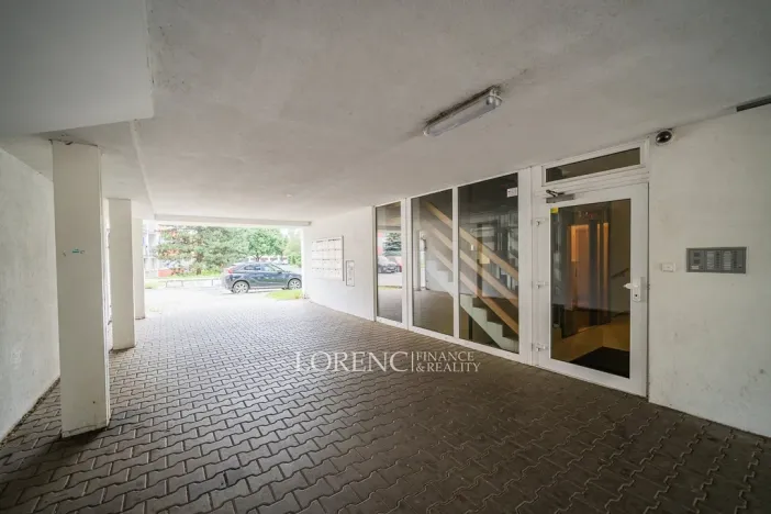 Pronájem bytu 1+kk, Praha - Letňany, Letovská, 37 m2