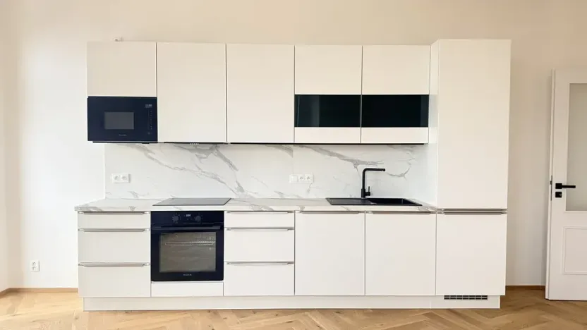 Pronájem bytu 2+kk, Praha - Vršovice, Žitomírská, 60 m2