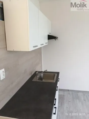 Pronájem bytu 1+kk, Klášterec nad Ohří, Budovatelská, 28 m2