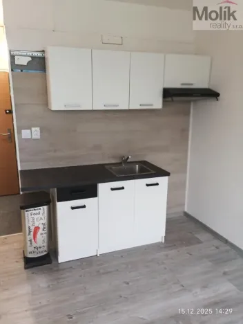 Pronájem bytu 1+kk, Klášterec nad Ohří, Budovatelská, 28 m2