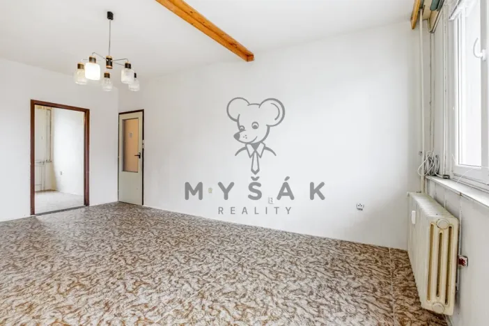 Prodej bytu 3+1, Horní Planá, Sídliště Míru, 71 m2