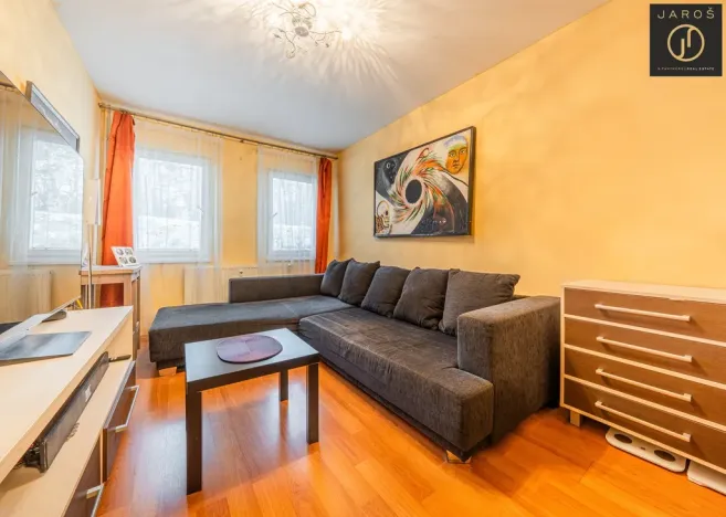 Prodej bytu 2+kk, Unhošť, Na Čeperce, 46 m2