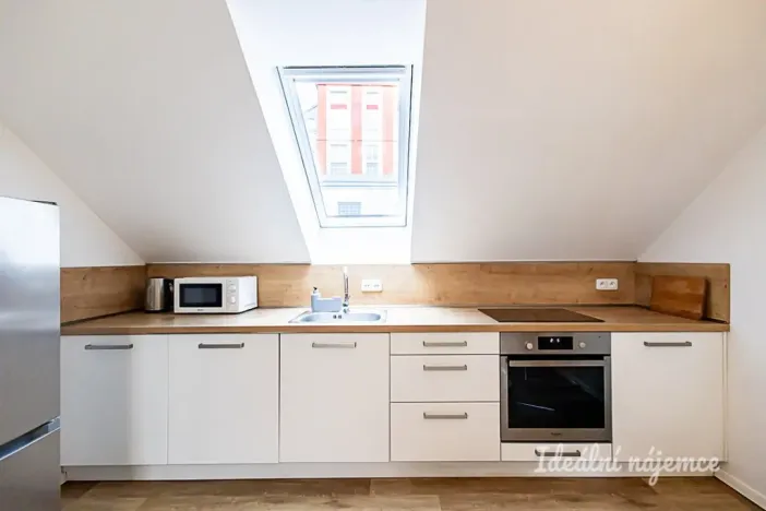 Pronájem bytu 2+kk, Praha - Čakovice, Cukrovarská, 50 m2