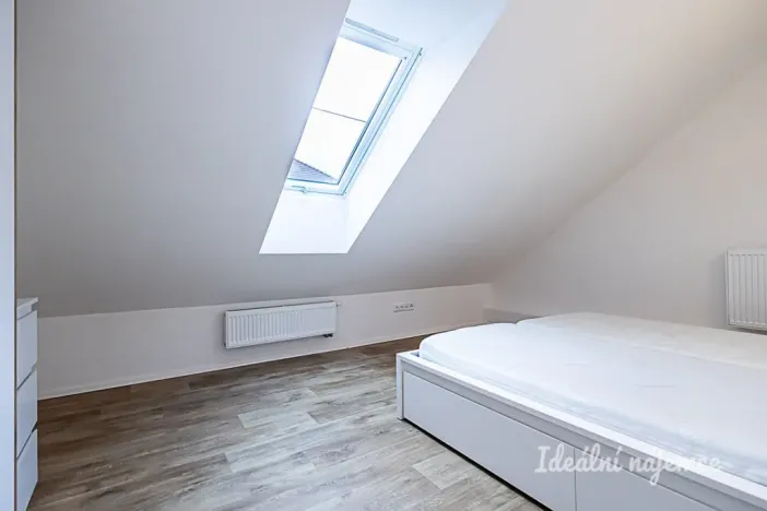 Pronájem bytu 2+kk, Praha - Čakovice, Cukrovarská, 50 m2