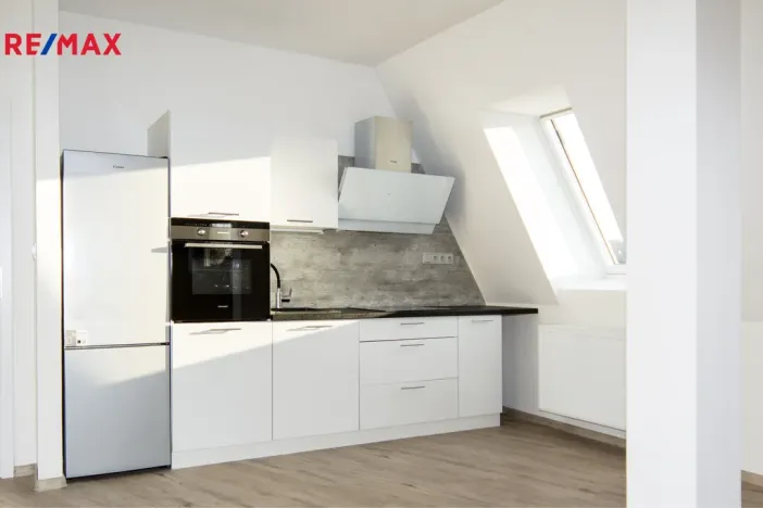 Prodej bytu 3+kk, Ústí nad Labem - Předlice, náměstí Prokopa Velikého, 86 m2