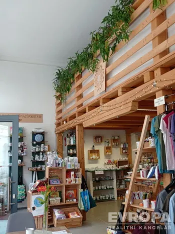 Pronájem obchodního prostoru, Liberec - Liberec III-Jeřáb, 1. máje, 190 m2