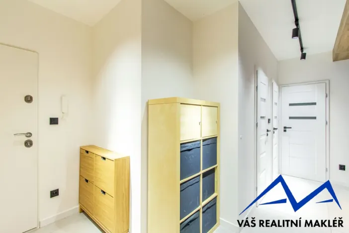 Prodej bytu 3+1, Ostrava, Hlavní třída, 85 m2