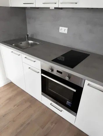 Pronájem bytu 1+kk, Praha, Kolbenova, 30 m2