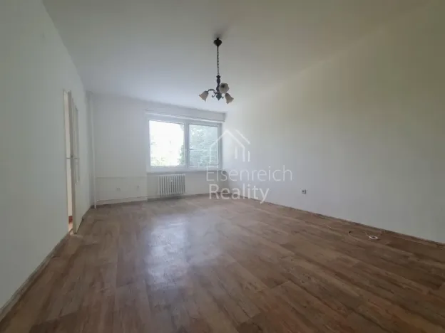 Pronájem bytu 1+1, Hradec Králové - Nový Hradec Králové, Mrštíkova, 32 m2