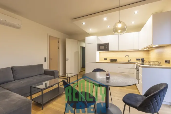 Pronájem bytu 2+kk, Praha - Suchdol, Kamýcká, 44 m2