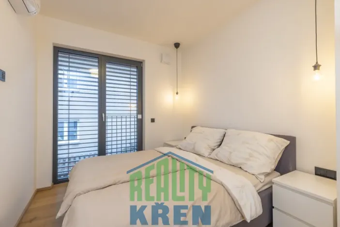 Pronájem bytu 2+kk, Praha - Suchdol, Kamýcká, 44 m2