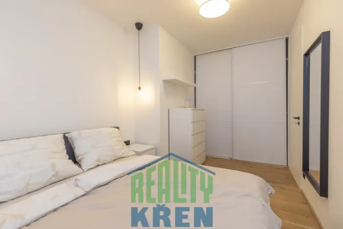 Pronájem bytu 2+kk, Praha - Suchdol, Kamýcká, 44 m2
