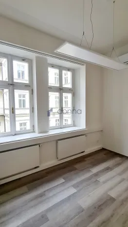 Pronájem kanceláře, Praha, Václavské náměstí, 156 m2