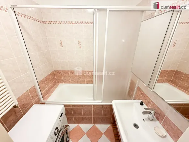 Pronájem bytu 2+kk, Hostivice, B. Němcové, 52 m2