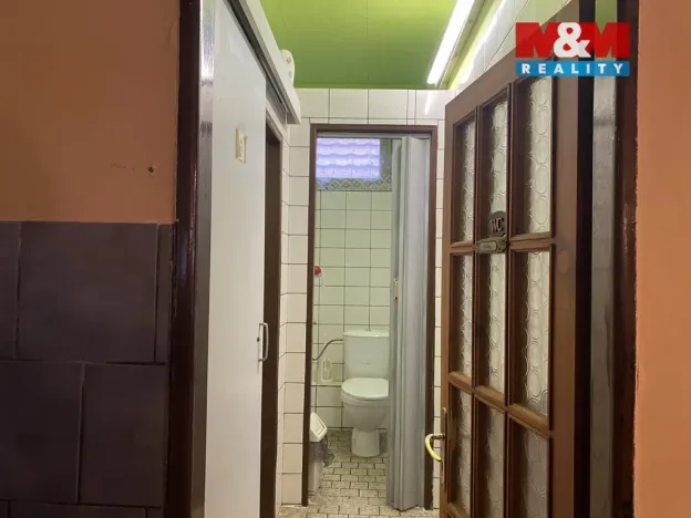 Pronájem obchodního prostoru, Opočno, Charouzova, 200 m2