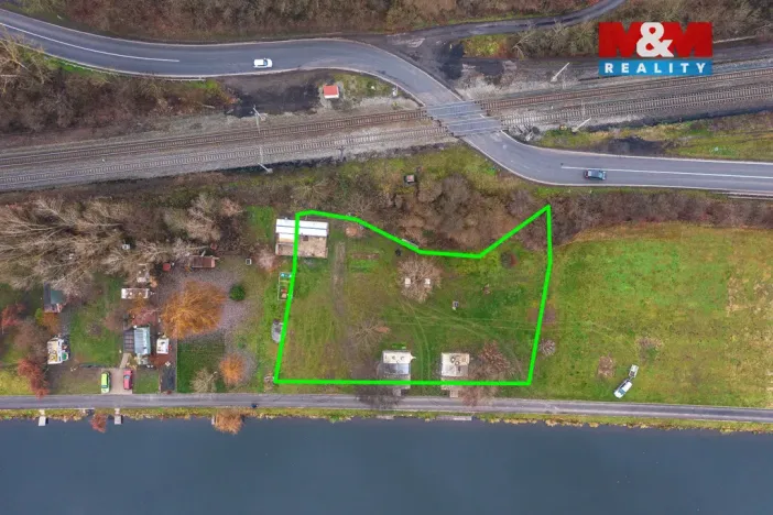 Prodej zahrady, Křešice, 1796 m2