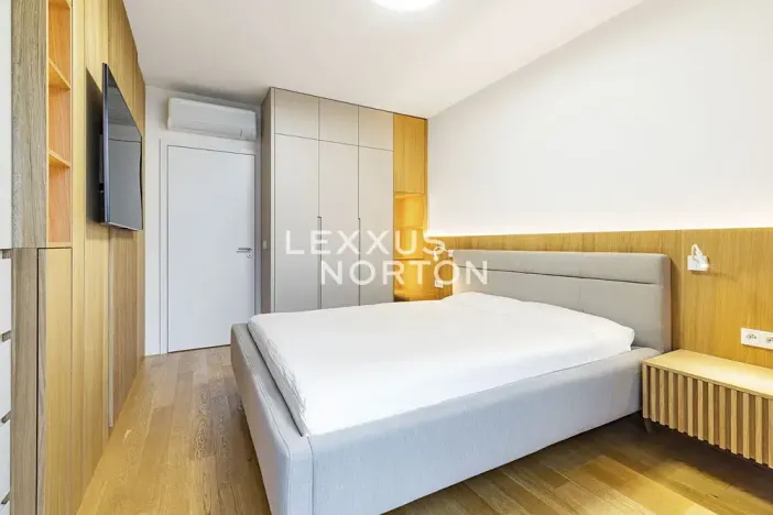 Pronájem bytu 2+kk, Praha - Holešovice, U průhonu, 48 m2