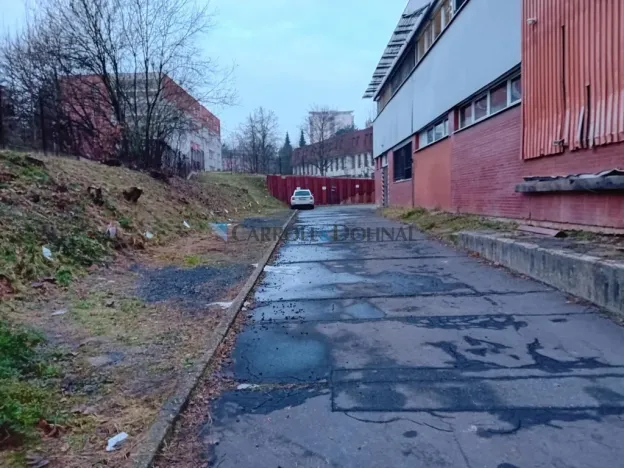 Pronájem garážového stání, Ostrava - Poruba, Gen. Sochora
