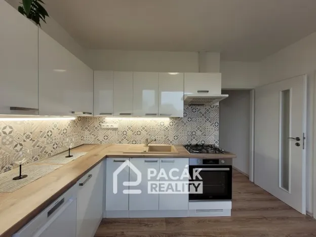 Prodej bytu 3+1, Olomouc, Nešporova, 74 m2