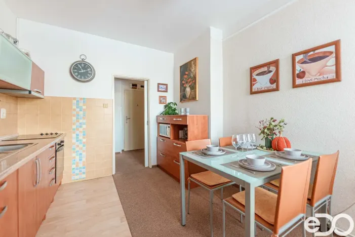 Prodej bytu 3+1, Sezemice, Smetanova, 79 m2