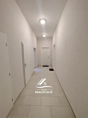 Pronájem bytu 2+kk, Opava, Růžová, 75 m2