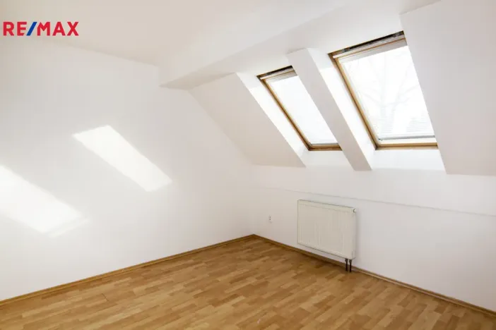 Pronájem bytu 4+kk, Bystřany - Světice, nám. J. Koziny, 95 m2