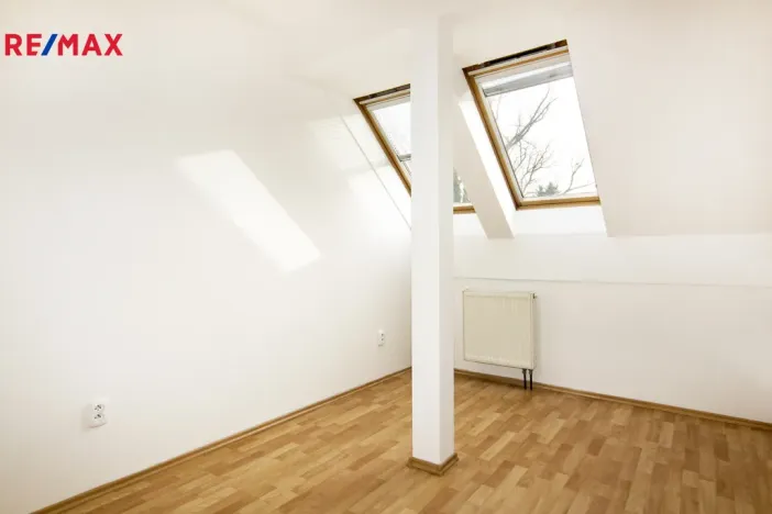 Pronájem bytu 4+kk, Bystřany - Světice, nám. J. Koziny, 95 m2